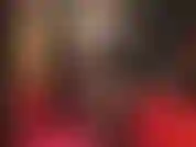 Glänzende schwarze strumpfhose, weißes latex, enges gummi-teaser, strumpfhosenschichten, handjob mit latexhandschuhen. – Herrin zieht ein weißes latexkleid an, weiße strumpfhose über schwarzen und weißen handschuhen.