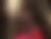 Die schwarze, glänzende satinhosen verehrt – die herrin zeigt ihren sexy hintern und ihre beine in diesen tollen hosen und betastet sie mit handschuhen und bloßen händen.