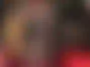 Sph mit einem riesigen schwarzen schwanz zwischen zwei glänzenden strumpfhosenschichten – der riesige bbc und die glänzenden nylons der herrin machen dein kleines kätzchen nass. Die herrin vergleicht und neckt dein nutzloses schwänzchen.