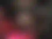 Dein sklavenschwanz sehnt sich nach dem festen griff der lederbehandschuhten hand von herrin vivian.