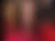 Barfuß-fußfetisch – sexy latex-dessous passen gut zu vintage-ff-nylonstrümpfen, aber was sie wirklich wollen, ist, an das heranzukommen, was in diesen nylons steckt … weiche, sexy nackte füße.