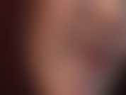 Mit oraler fixierung – nackte lippen, mund- und zungenfetisch.