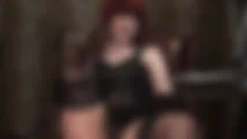 Du verdienst ein ordentliches pegging mit meinem kleinsten strap-on, einem 20 zentimeter langen schwarzen schwanz, während ich jeden zentimeter in deinen hurenarsch eindringe und herumgreife, um zu fühlen, wie hart du für meinen schwanz bist, die eier so voll!