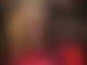 Heiße rote plateaustiefeletten und noch heißere netzstrumpfhosen mit nähten für eine verdammt heiße bein- und arschverehrungssession!