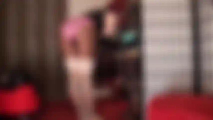 Höschen und strümpfe mit strumpfhaltern sind ein echter hingucker – ihr sklavenschwanz lechzt nach seidigen satinhöschen und spitzenstrümpfen genauso wie nach nahtstrümpfen und strumpfhaltern mit spitzenhöschen.