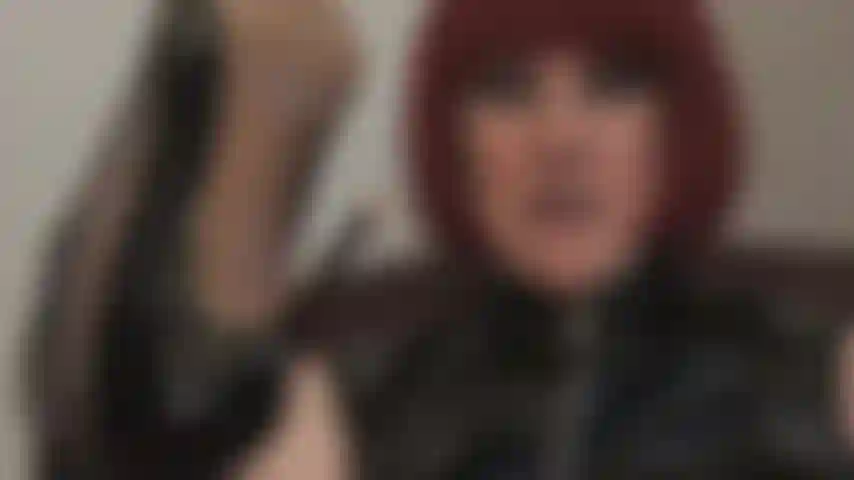 Absätze sind deine schwäche ... Herrin weiß, wonach du dich sehnst.