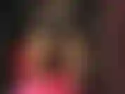 Sinnliche reize – oh, du liebst es, ein bisschen gereizt zu werden, deinen schwanz von meinen hübschen füßen und high heels massieren zu lassen, unter meinen rock oder mein hemd zu spähen und zu versuchen, einen kleinen blick auf meine brüste zu erhaschen.