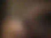 Mach deinen schlampenmund auf, zunge raus. Mach dich bereit, meine schwanzmilch zu trinken, während ich meinen großen weißen schwanz wichse und ihn dir ins gesicht haue.