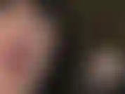 Herrin vivian neckt die schwanzsüchtige schlampe mit einem ihrer großen schwänze und wichst ihn direkt in deinen mund, während du mir tief in die augen schaust.