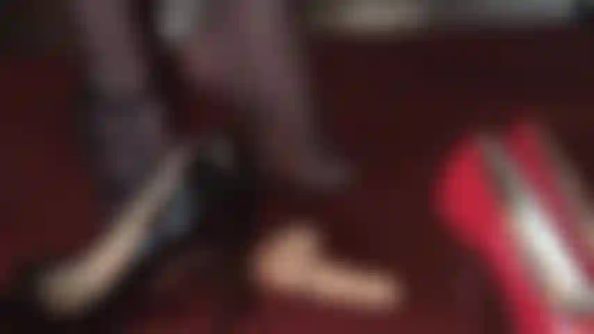 Trampling, fußfetisch, high heels – ich trete in hübschen spitzenstrumpfhosen und scharfen stilettos auf deinen schwanz.