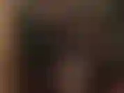 Reinige meine strumpfhosenfüße, benutze deine zunge, lutsche an meinen zehen, rieche jedes bisschen des berauschenden duftes in diesen nylons.