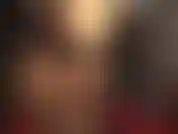 Strumpfhosenanbetung und strapon-dominanz. Bete meine beine und meinen arsch in diesen seidigen dunklen strumpfhosen an, während ich meinen großen schwarzen schwanz streichle.