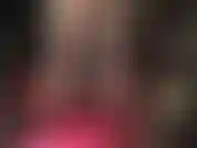 Wichse mit meinem strap-on und verehre meinen arsch. Während du hinter mir kniest und meine nylonbeine und meinen arsch verehrst, streichle ich meinen 20 cm langen schwarzen schwanz mit lederhandschuhen.