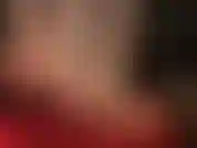 Schmecke den schweiß meiner nackten füße und reinige jeden zentimeter mit deiner zunge.