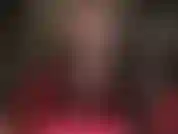 Unglaubliche bein-teaser in schwarzen, transparenten strumpfhosen, roten stahl-absätzen, lederkorsett und handschuhen. Überkreuzte und gestreckte beine machen dich schwach und zappelig.