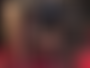 Glänzende goldene strumpfhosen in verschiedenen paaren von absätzen und stiefeln – wenn sie einen fetisch für ihre nylongöttin in sexy schuhen haben, ist dies das richtige für sie. Verehre meine beine und mehrere paar stiefel.