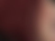 Verführerischer fetisch für dunkelroten lippenstift und spuckspiele.