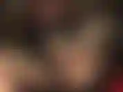 Hypnotische verführung, um meine schwanzschlampe zu sein – herrin trägt roten lippenstift auf und verführt sie mit ihrem sexy lächeln, ihren glänzenden lippen und ihren durchdringenden augen dazu, zum ersten mal einen schwanz zu lutschen …