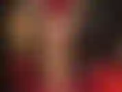 Schichten glänzender strumpfhosen – 2 paar der glänzendsten strümpfe, die sie an den perfekten beinen, dem hintern und den füßen ihrer herrin so lieben, zusammen mit heißen roten satinhöschen.