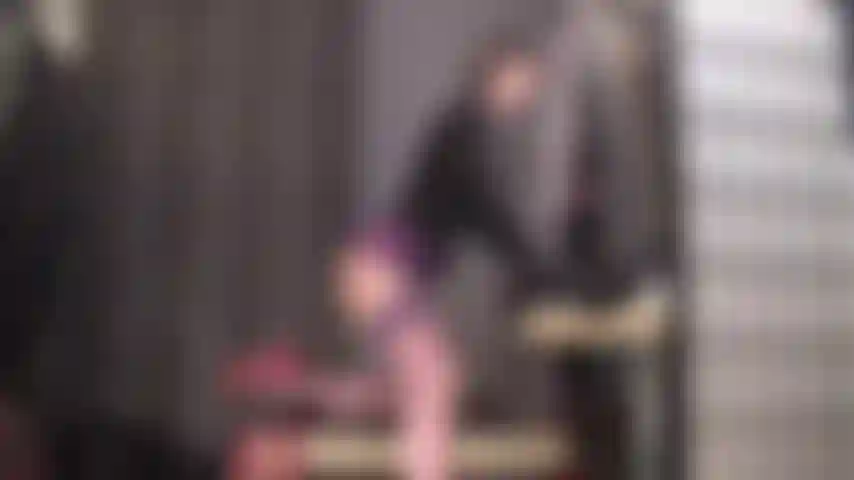 In den hals gefickt, erniedrigt und geschlagen vom großen schwanz meiner herrin. Ich bin eine was du tun musstest, war, meinen schwanz leer zu lutschen und dabei darauf zu achten, dass meine strümpfe immer ordentlich aussehen. Aber nicht einmal das konntest du tun...