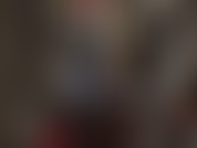 Pvc-fetisch – von kopf bis fuß in glänzendes schwarzes vinyl gekleidet. Das hier ist für den pvc-liebhaber.