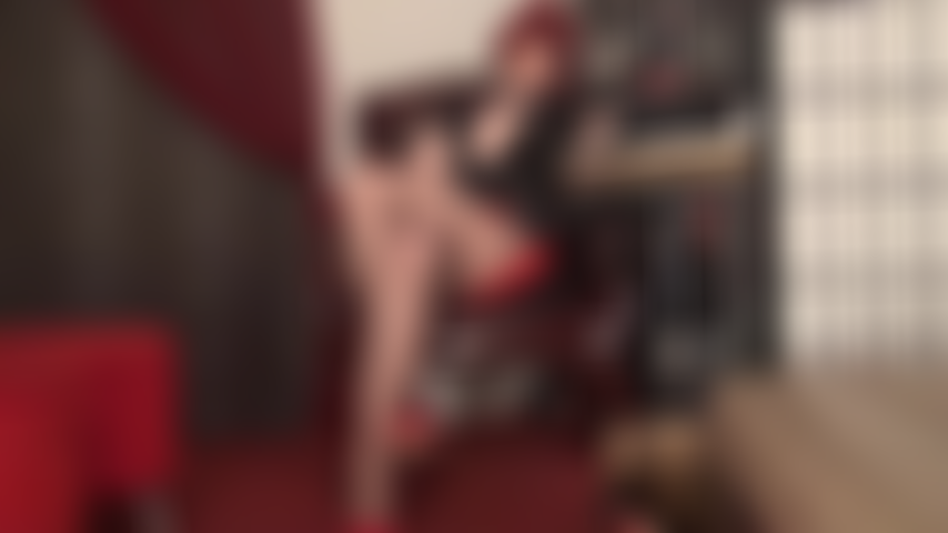 Die gerne beine neckt – braune strumpfhosen, gestreckte beine, sexy füße, übereinandergeschlagene beine und schuhspiele.