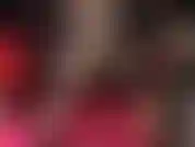 Ein sexy kurzer vorgeschmack auf die seidigen strumpfhosenbeine und perfekten absätze der herrin.