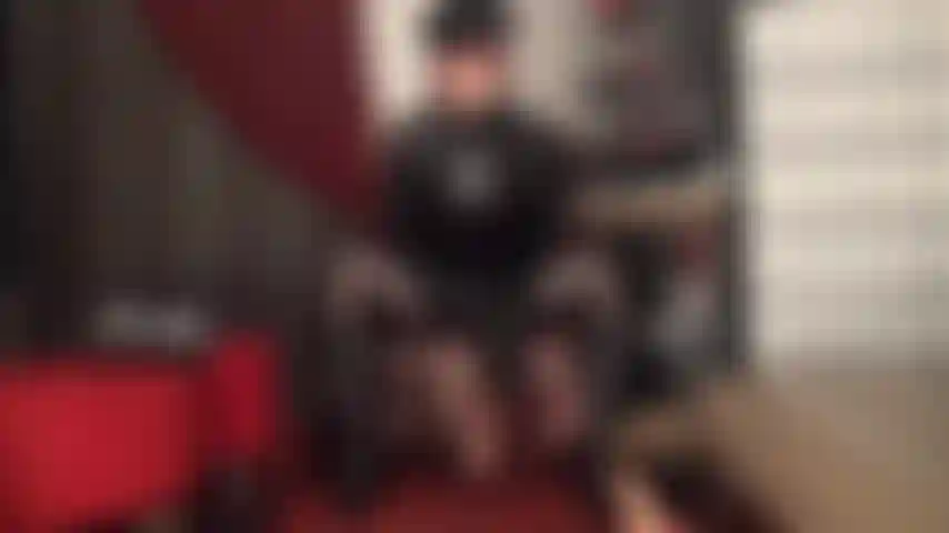 Bbc-anbetung – ihre fetisch-herrin erwartet sie. Diese riesigen schwarzen schwänze werden sich nicht von selbst lutschen!