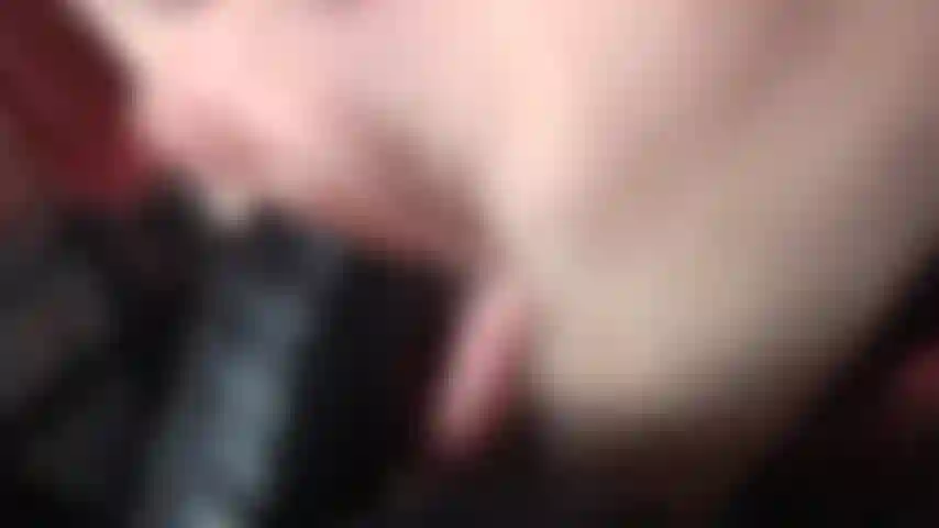 Intensiver lederhandschuhfetisch – in meinem mund, in deinem mund … wohin werden sie gehen? Leckere lederfinger spielen mit dir.