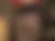 Herrin vivian, neckt mit ihrem perfekten runden hintern in strumpfhosenschichten, upskirt und ohne rock :-).