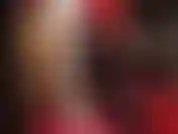 Herrin in seidigem weiß – glänzende strumpfhose, heels, satinrock, bluse und handschuhe. Alles glänzt sooo sehr. Herrin hat dich in ihrem sexy, glänzenden netz gefangen.