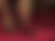 Und verehre die sexy lederpantoletten der herrin. Fußfetisch, strumpfhosen und satin.