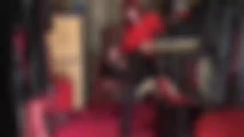 Sexy strumpfhosenbeine und -po im strumpfhalter-look.