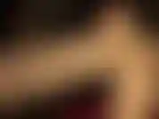 Wichs deinen sklavenschwanz über meine grau glänzende strumpfhose – die perfekten, glänzenden nylonbeine der herrin machen dich so richtig an. Du willst dich an diesen langen beinen reiben.