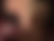 Schöne strumpfhosenfüße in hellbraunen nylons.