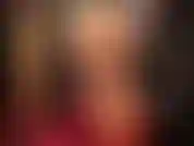 Die arsch und füße in hautfarbenen vintage-ff-nylonstrümpfen und strumpfbändern verehrt.