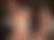 Wische den speichel von meinen verschwitzten nackten füßen.