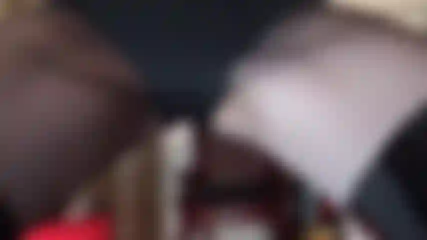 Facesitting – atme meinen duft ein. Atme lange und tief ein, um meinen berauschenden duft einzuatmen.