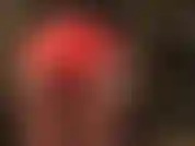 Bete meinen perfekten runden hintern in sexy roten satinshorts und glänzenden braunen strumpfhosen an und trinke meinen leckeren spucke.