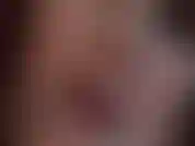 Sinnliche hypnose-verführung – das gesicht der herrin verehren, glänzende lippenstiftlippen, zunge, augen und strumpfhosenzehen. Einfach unwiderstehlich …