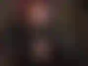 Die schulterlange lederhandschuhe liebt.