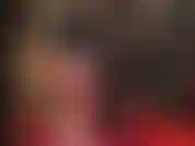 Gemolken von deiner latexgöttin in heißen weißen spitzenstrümpfen über roten gummistrümpfen und weißen absätzen.