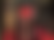 Sexy roter body, upskirt, strumpfhosen, beine, arschverehrung, leder-teaser.