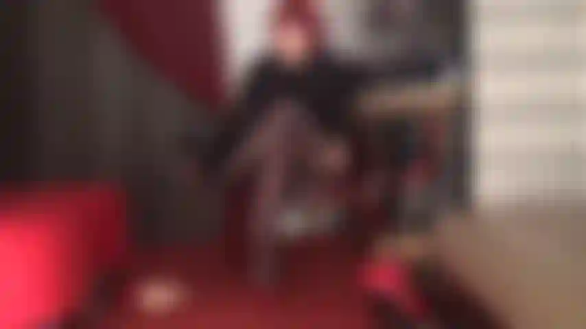 Mach dich bereit für meine strümpfe – du kannst riechen, du kannst küssen, du kannst lecken, aber du kannst nicht kommen.