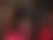 Teil 1/2 ... Glänzende strumpfhosen, strümpfe, lagen, fußfetisch, beine, arschverehrung – je glänzender die nylons, desto besser, herrin zieht mehrere paar strümpfe und strumpfhosen übereinander an, hautfarben, hellbraun, weiß.