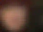 Dein schicksal liegt in meinen behandschuhten händen. Du begehrst, dass meine weichen lederhandschuhe deine kehle packen, deinen hals würgen, deinen mund und deine nase bedecken und deinen atem kontrollieren, während ich dir in die augen starre.