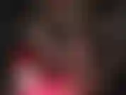 Nylonbeine und ein großer schwanz sind deine schwäche.