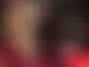 Sitzung in glänzenden nylonschichten – die glänzendsten strumpfhosen, die sie jemals finden werden, über den perfekten langen beinen ihrer göttin, über strümpfen und schwarzen strümpfen.