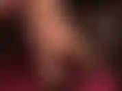 Strumpfhosen, baumelnde high heels, schuhspiele, fußfetisch, fetisch für überkreuzte beine – gereizt durch das sexy baumeln von herrin vivian, der große zeh hält den schuh kaum fest, bevor er deinen schmerzenden schwanz reizt.