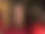 Die high heels und nylons in sexy pantoletten und extrahohen stilettos liebt.